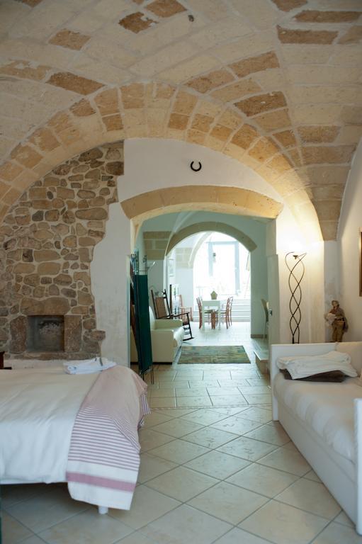 Casa D'Artista Suite & Garden Lecce Quarto foto